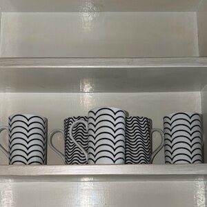 Konitz Black and White Patterned Mugs